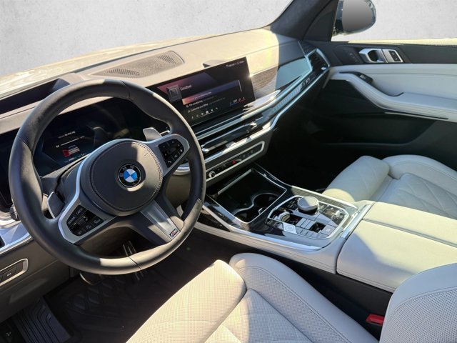 Certified 2025 BMW X7 xDrive40i w/ M Sport Package AWD/4WD image 10