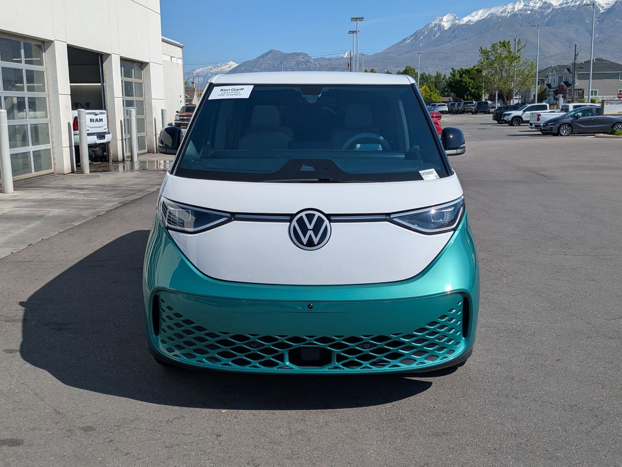 Used 2025 Volkswagen ID. Buzz 1st Edition w/ Cupholders Package AWD/4WD image 12