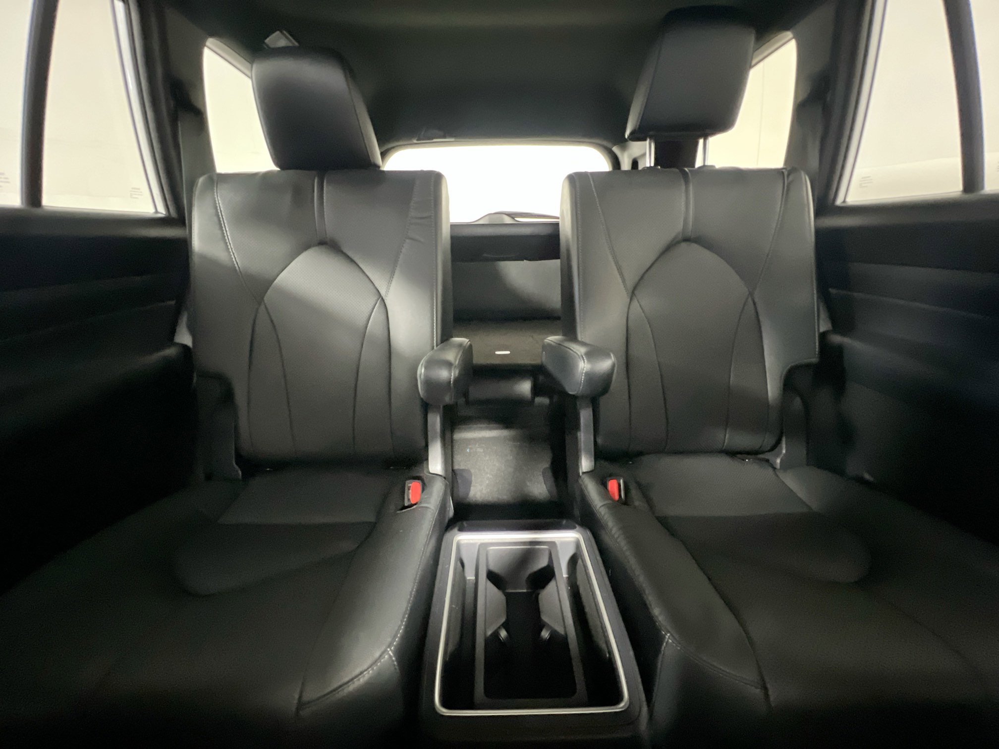 Used 2025 Toyota Grand Highlander AWD Hybrid image 33