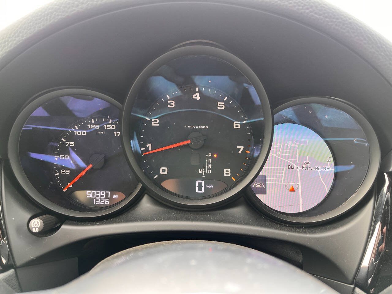 Used 2021 Porsche Macan AWD/4WD image 46