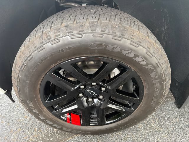 Used 2025 Chevrolet Silverado 1500 RST w/ Redline Edition AWD/4WD image 11
