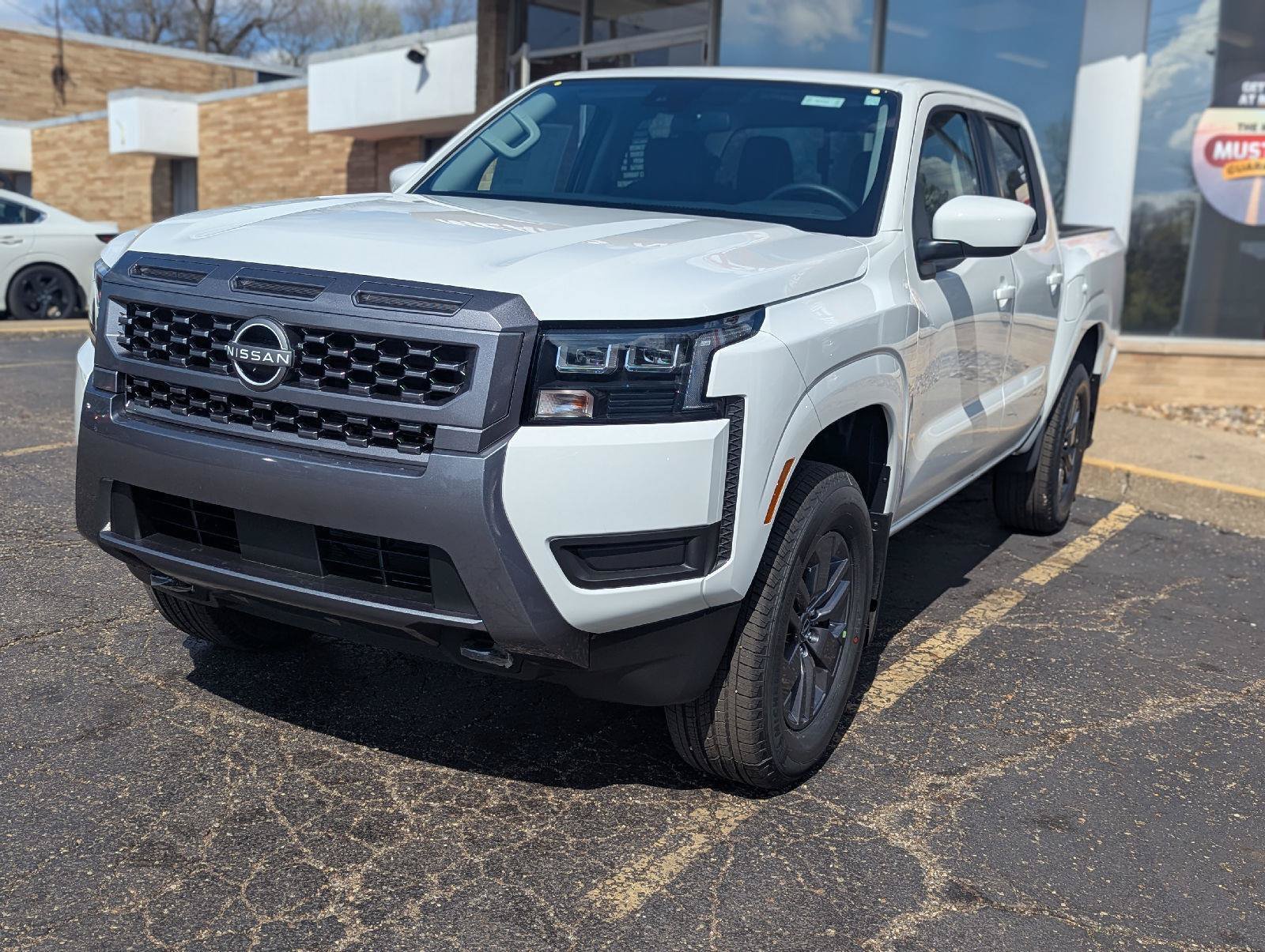 New 2026 Nissan Frontier SV AWD/4WD image 9