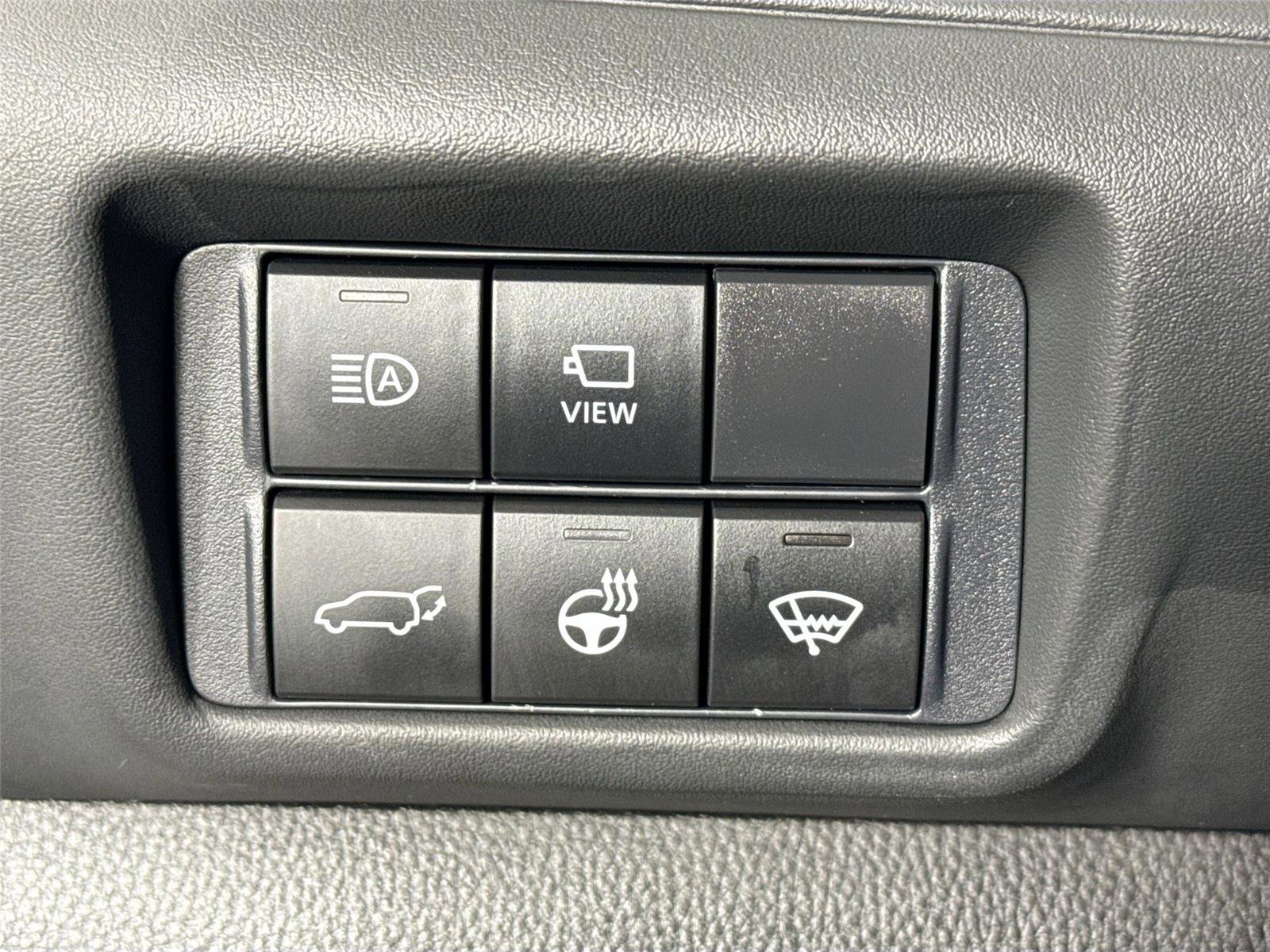 Certified 2021 Toyota Highlander Platinum AWD/4WD image 16