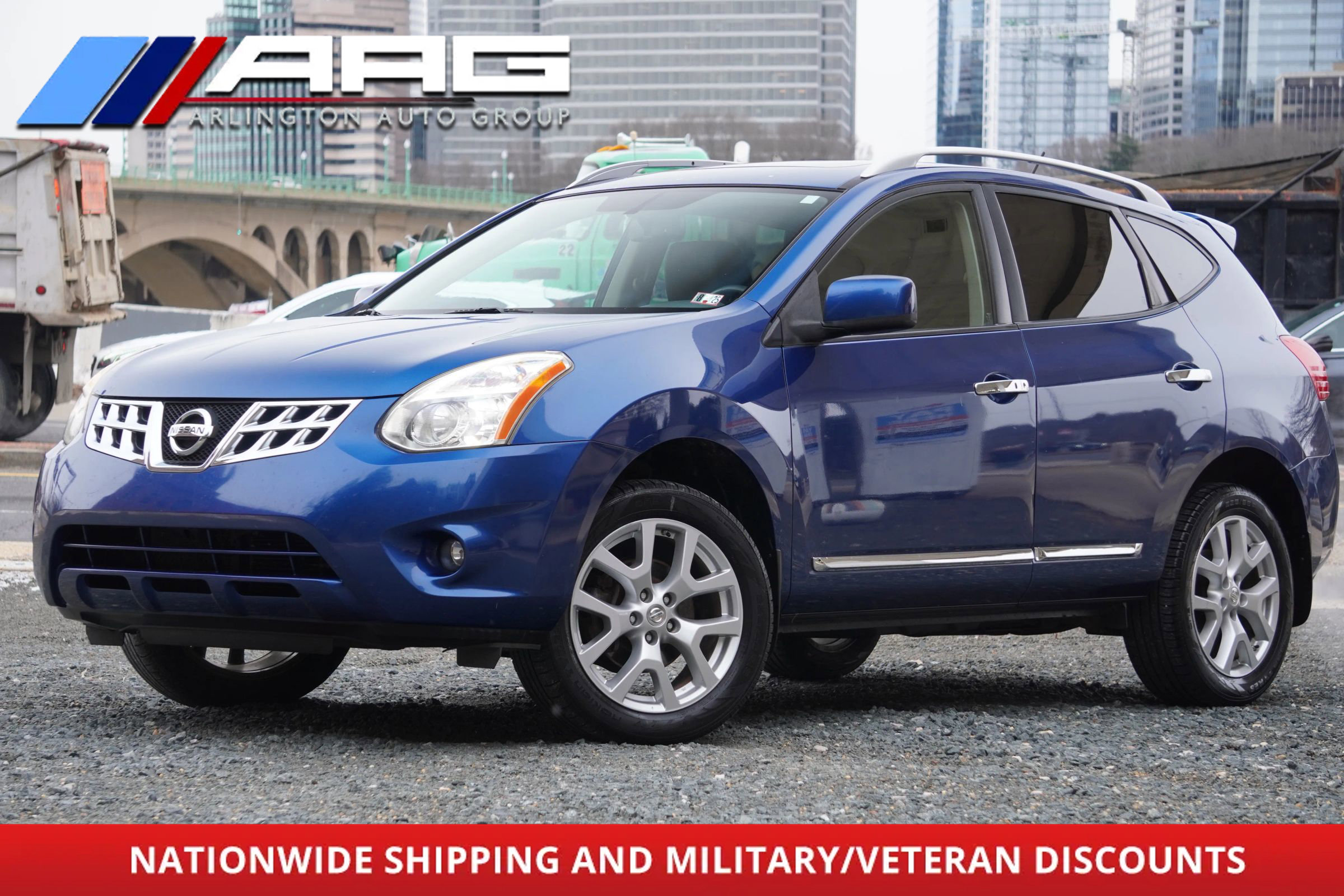 Used 2011 Nissan Rogue SV w/ SL Pkg image 1