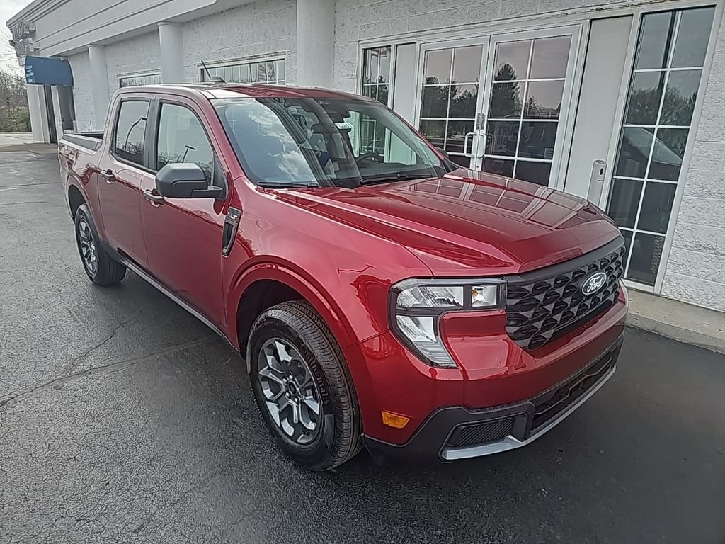 New 2026 Ford Maverick XLT w/ Equipment Group 301A AWD/4WD image 2
