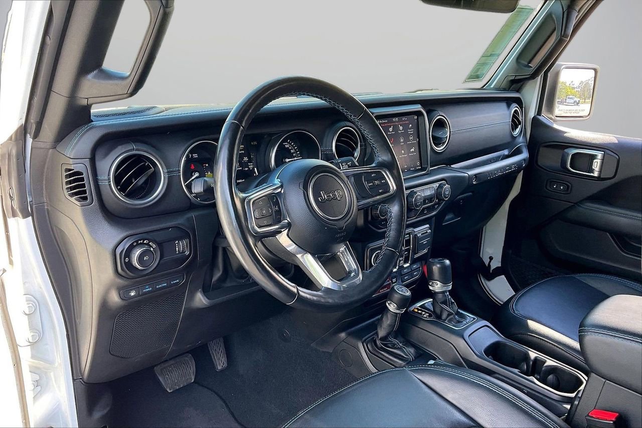 Certified 2023 Jeep Wrangler Unlimited Rubicon 4xe w/ Cold Weather Group image 20