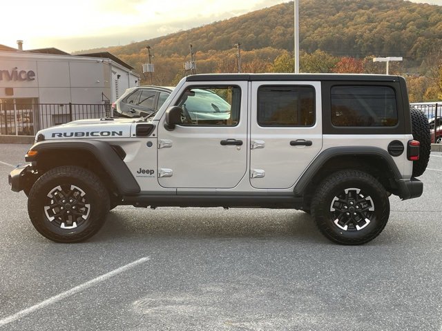 Used 2024 Jeep Wrangler Unlimited Rubicon 4xe image 14