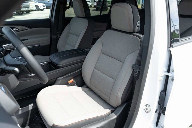 New 2026 Chevrolet Traverse LT w/ Enhanced Driving Package FWD image 12
