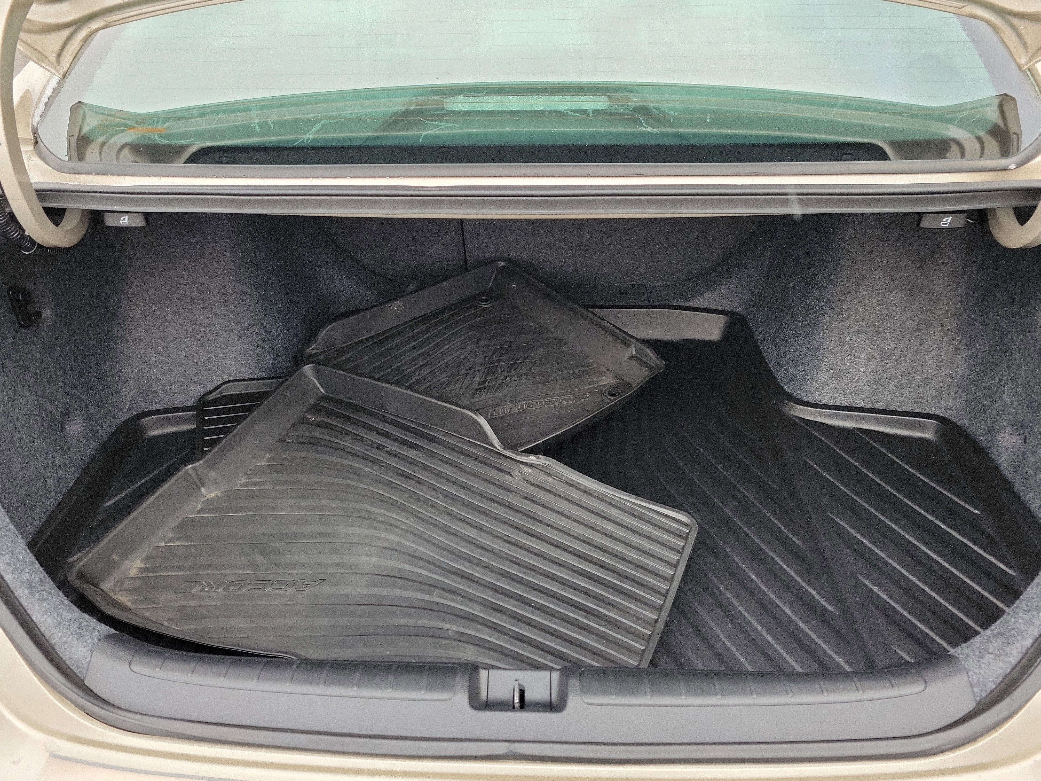 Used 2019 Honda Accord EX-L image 8