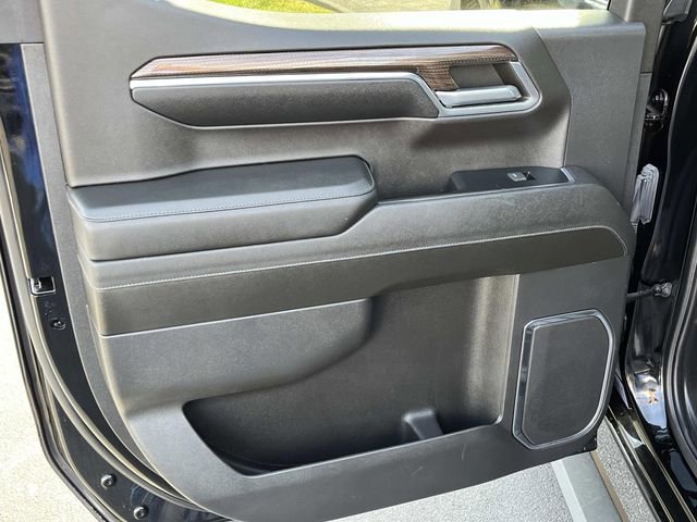 Used 2024 Chevrolet Silverado 1500 LT image 16