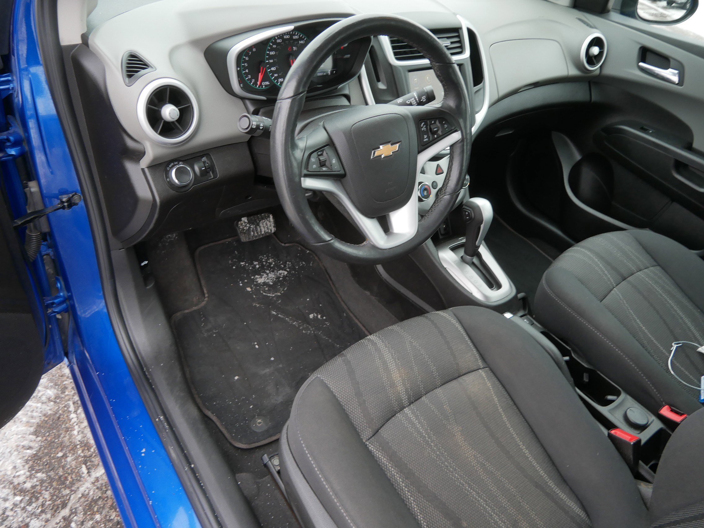 Used 2019 Chevrolet Sonic LT w/ Convenience Package image 14