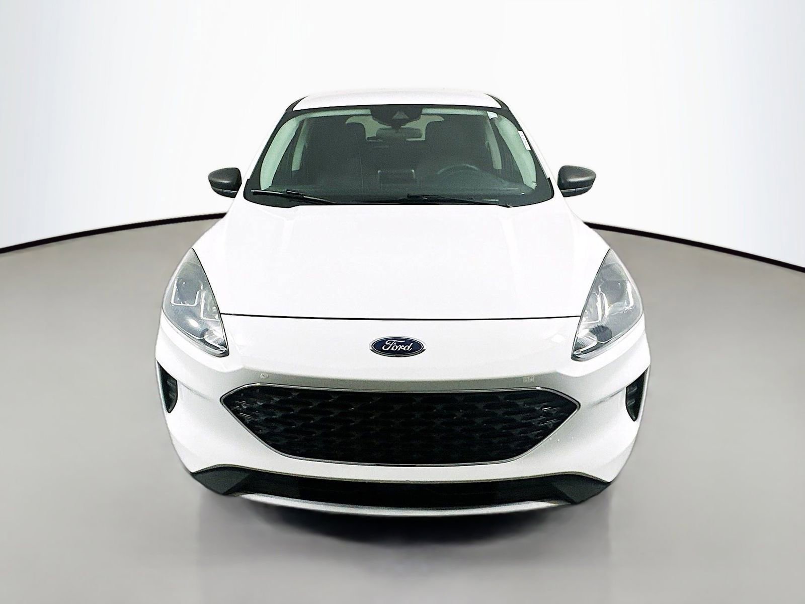 Used 2022 Ford Escape SE FWD image 2