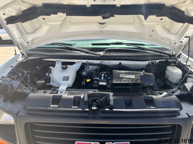 Used 2016 GMC Savana 3500 image 10