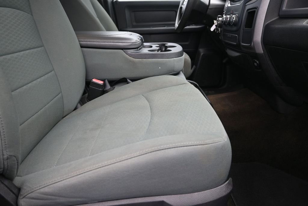 Used 2016 RAM 1500 Express AWD/4WD image 25