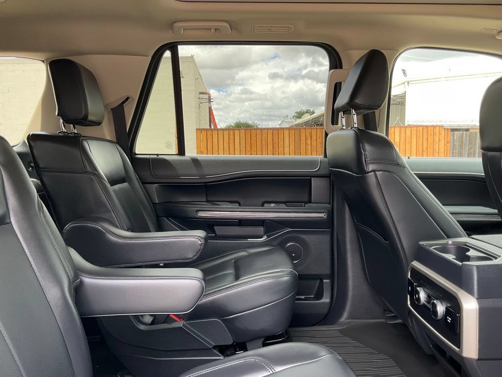 Used 2024 Ford Expedition Max XLT AWD/4WD image 28