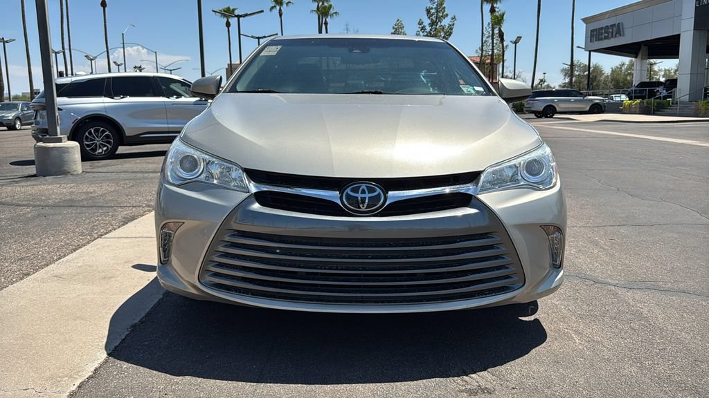 Used 2017 Toyota Camry XLE w/ Moonroof Package FWD image 3