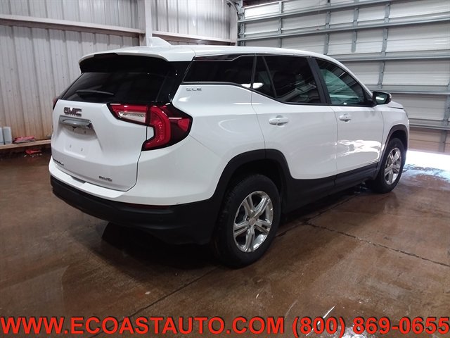 Used 2022 GMC Terrain SLE w/ LPO, Floor Liner Package AWD/4WD image 4