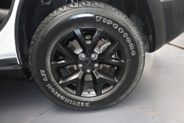Used 2018 Jeep Cherokee Trailhawk w/ Quick Order Package 27L AWD/4WD image 13