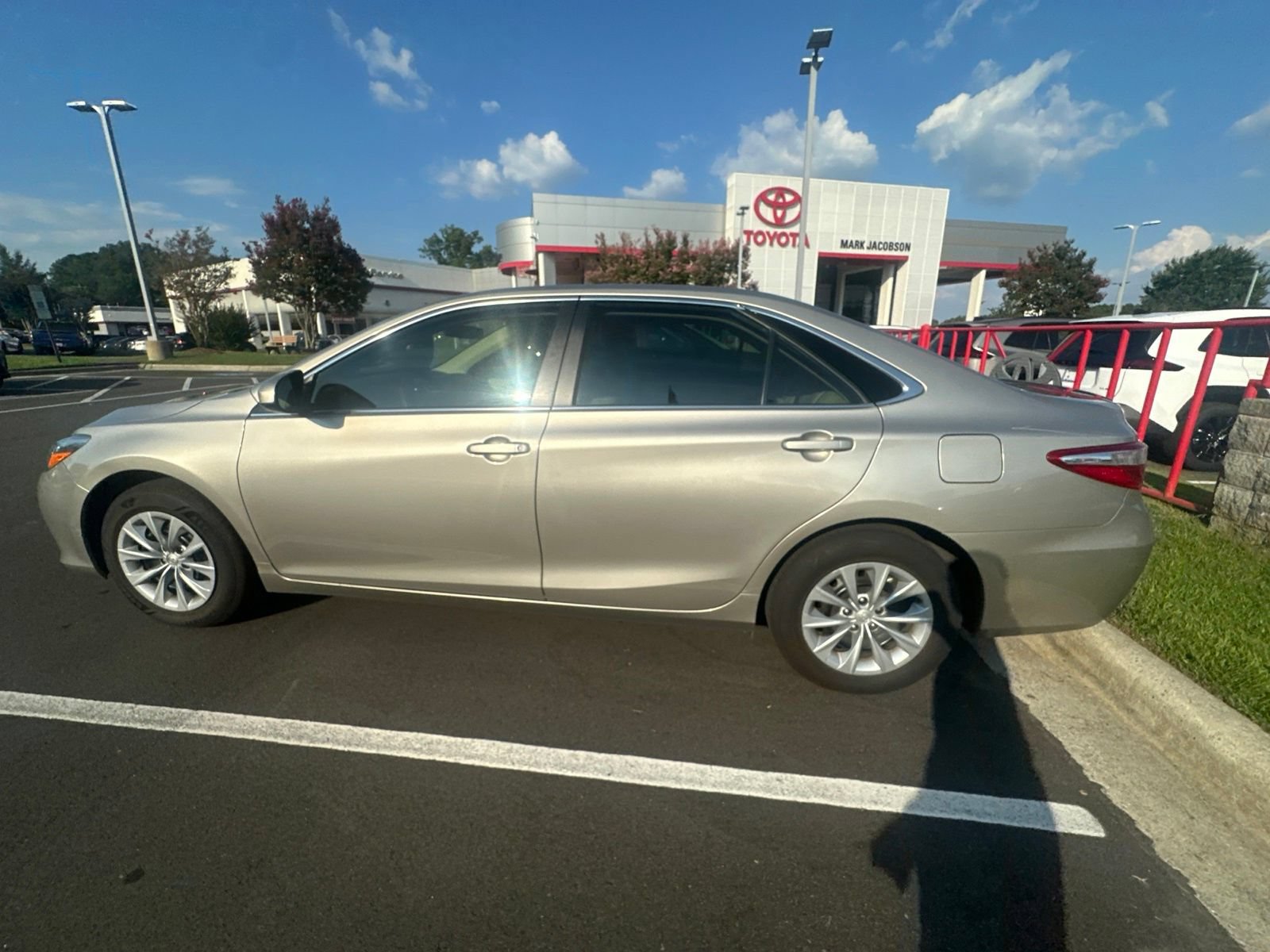 Used 2017 Toyota Camry LE FWD image 20