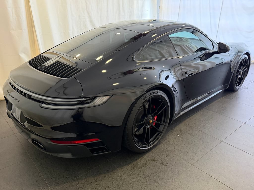 Certified 2024 Porsche 911 Carrera GTS RWD image 9