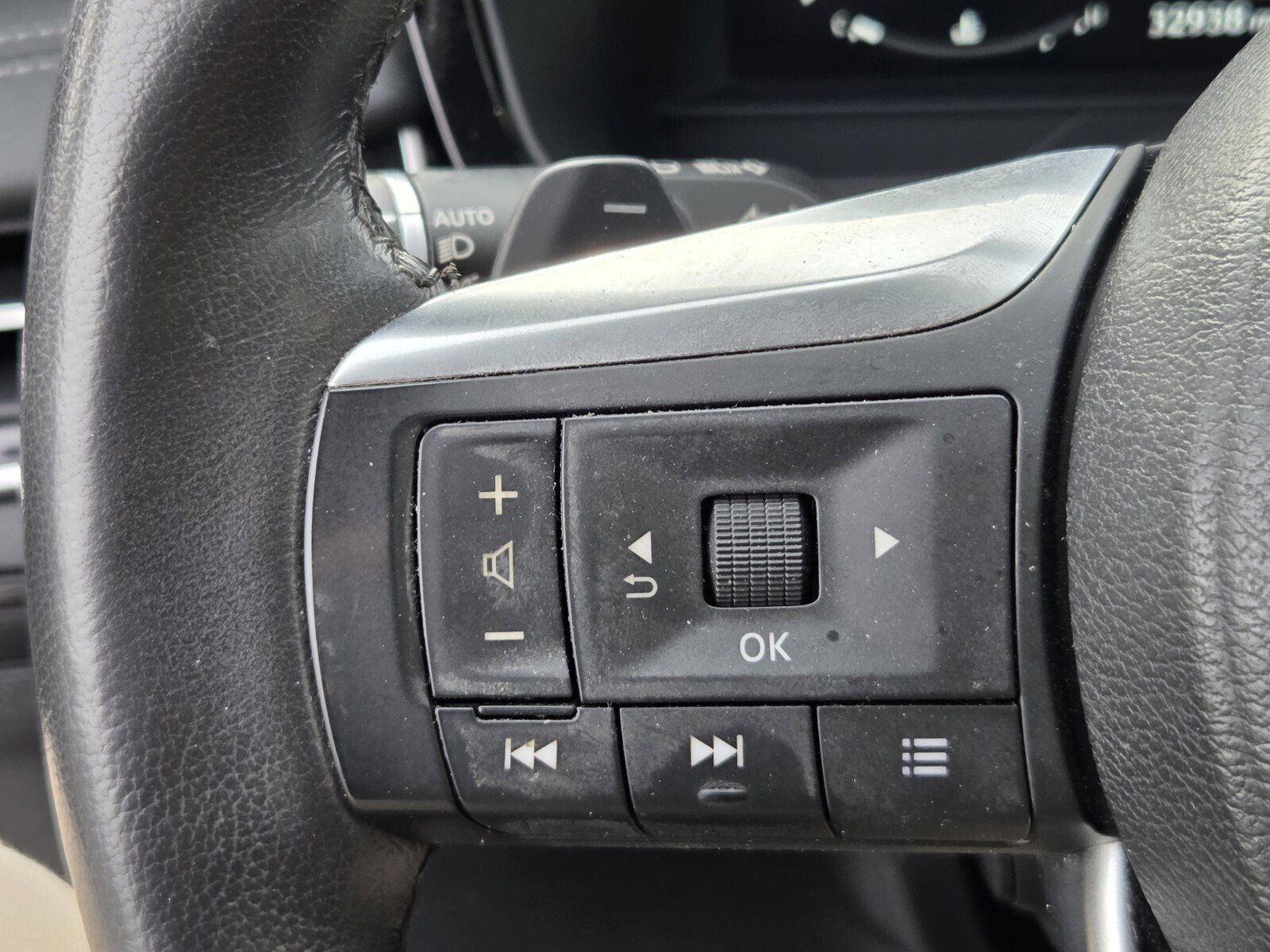 Used 2023 INFINITI QX60 Luxe AWD/4WD image 27