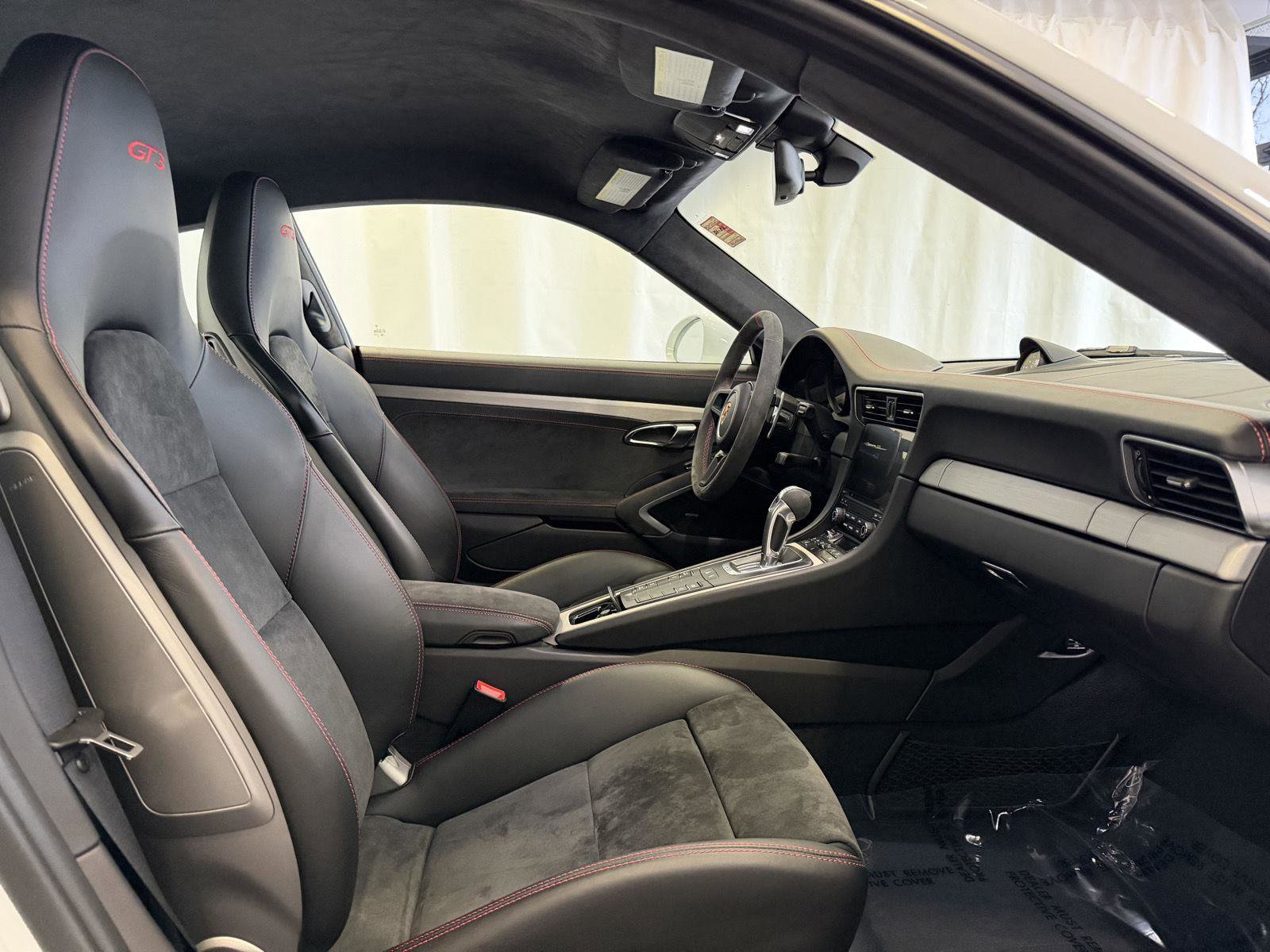 Certified 2018 Porsche 911 GT3 image 16