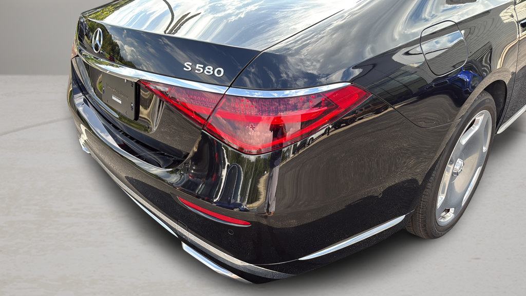 Used 2023 Mercedes-Benz Maybach S 580 4MATIC image 11