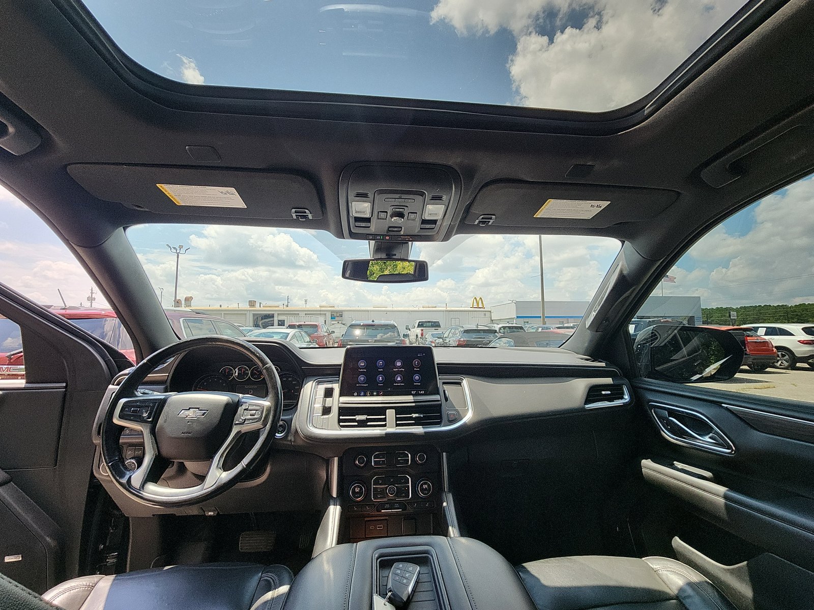 Used 2021 Chevrolet Tahoe Z71 w/ Z71 Signature Package AWD/4WD image 21