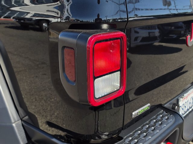 Certified 2023 Jeep Gladiator Rubicon w/ Trailer Tow Package AWD/4WD image 28