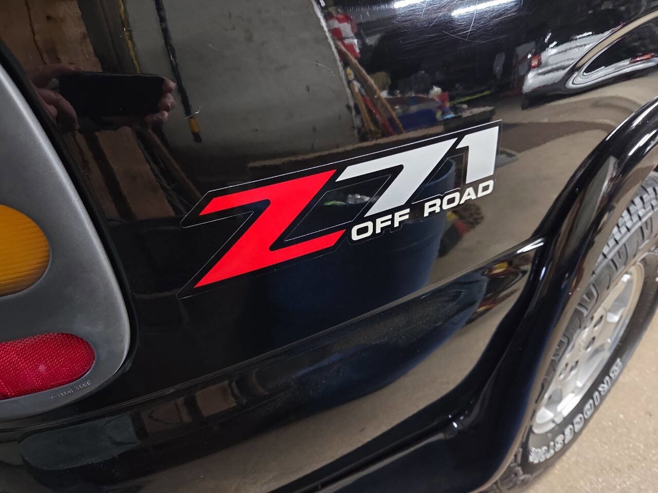 Used 2003 Chevrolet Silverado 1500 LT w/ Off-Road Package AWD/4WD image 8