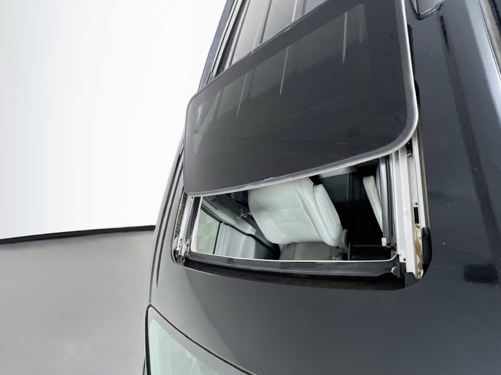 Used 2019 Toyota Sienna XLE FWD image 21