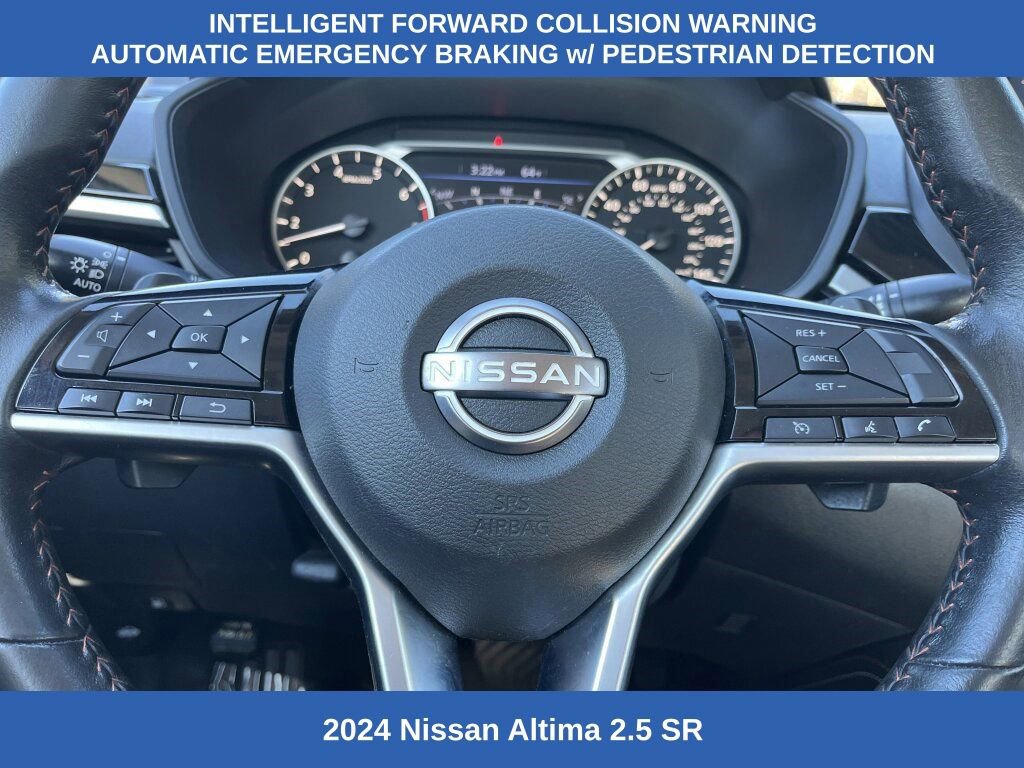 Used 2024 Nissan Altima 2.5 SR w/ SR Premium Package image 9