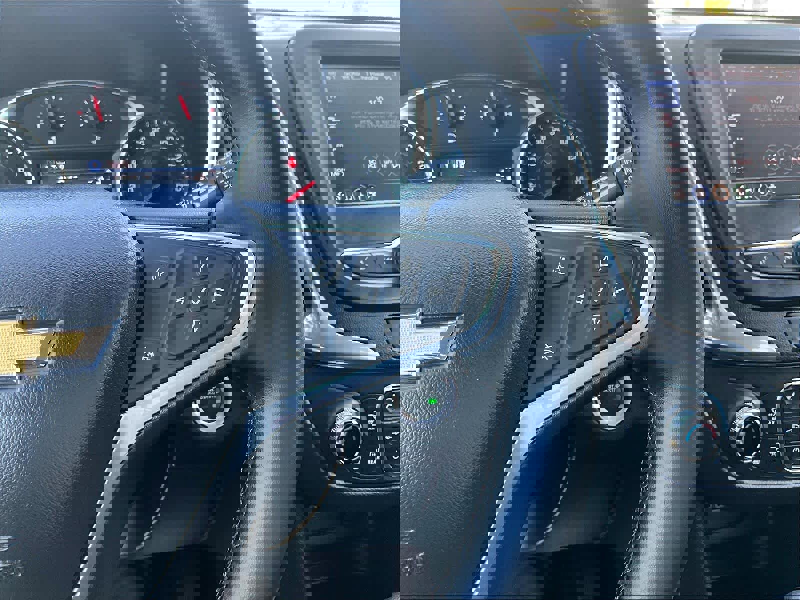 Used 2023 Chevrolet Equinox LT image 23