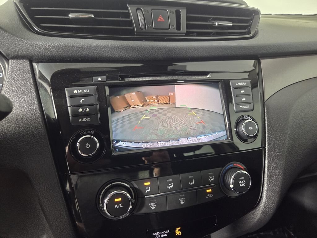 Used 2020 Nissan Rogue Sport S FWD image 11