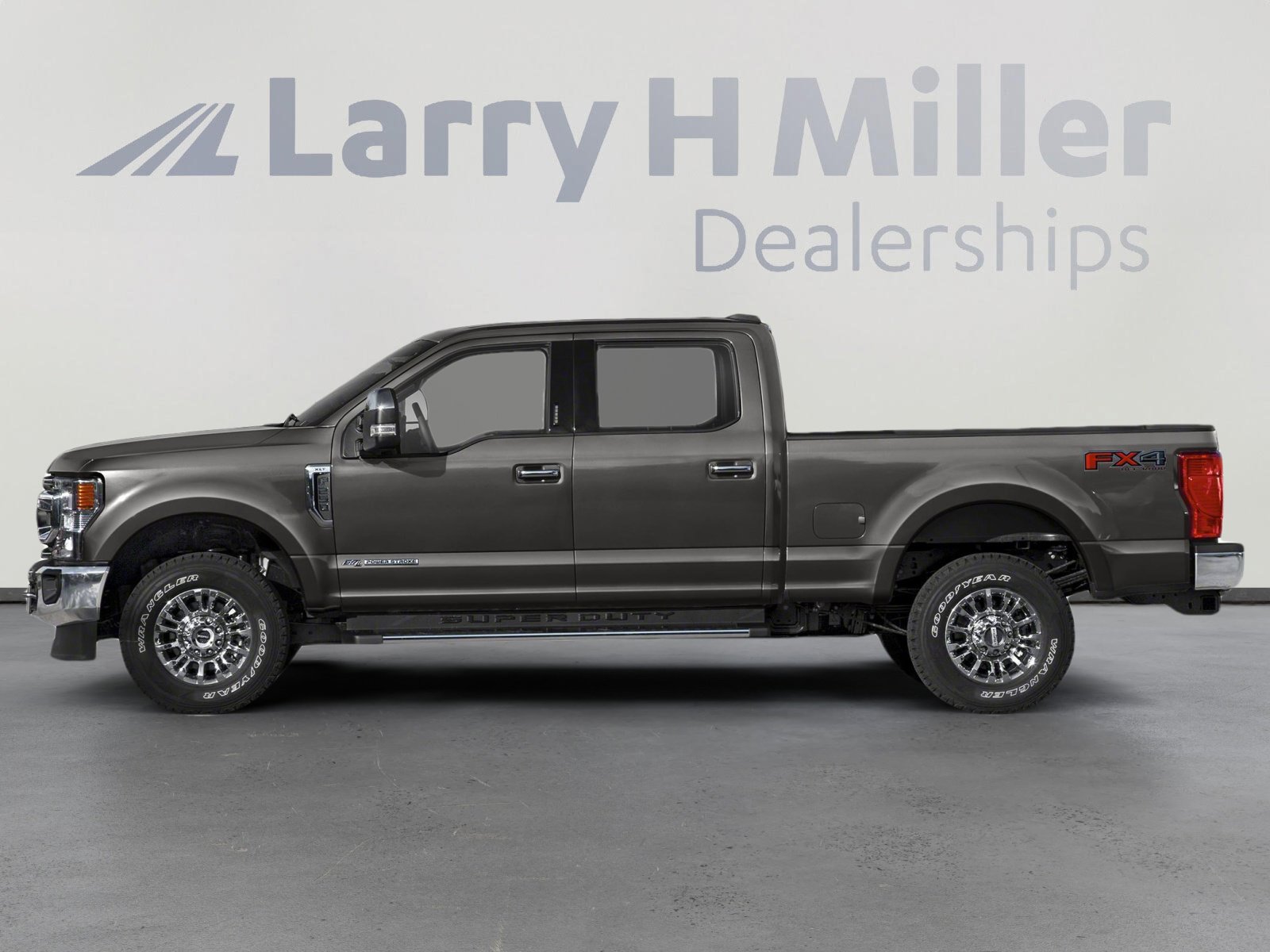 Used 2021 Ford F250 XLT w/ XLT Value Package AWD/4WD image 3