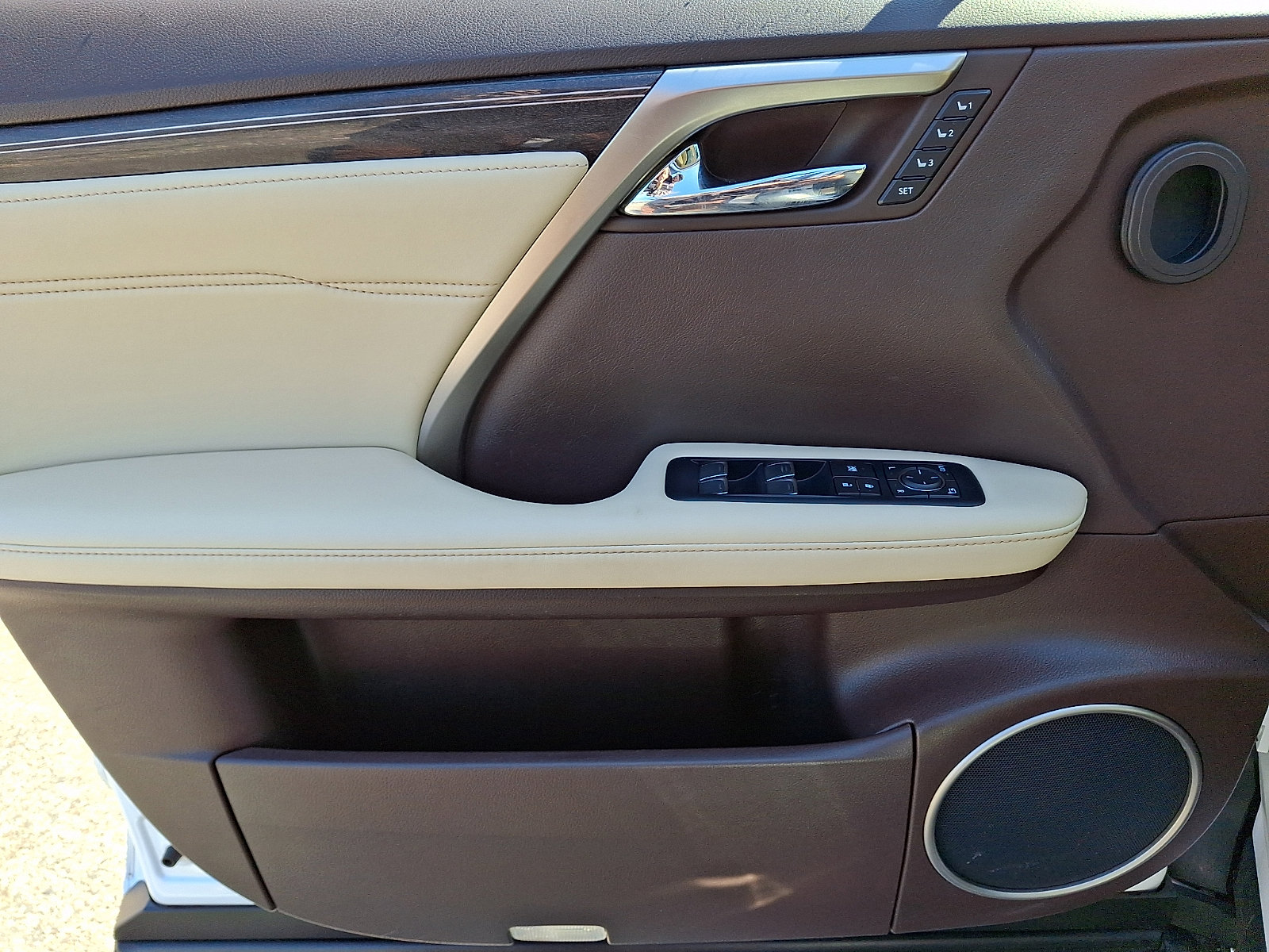 Certified 2020 Lexus RX 450hL Luxury image 15