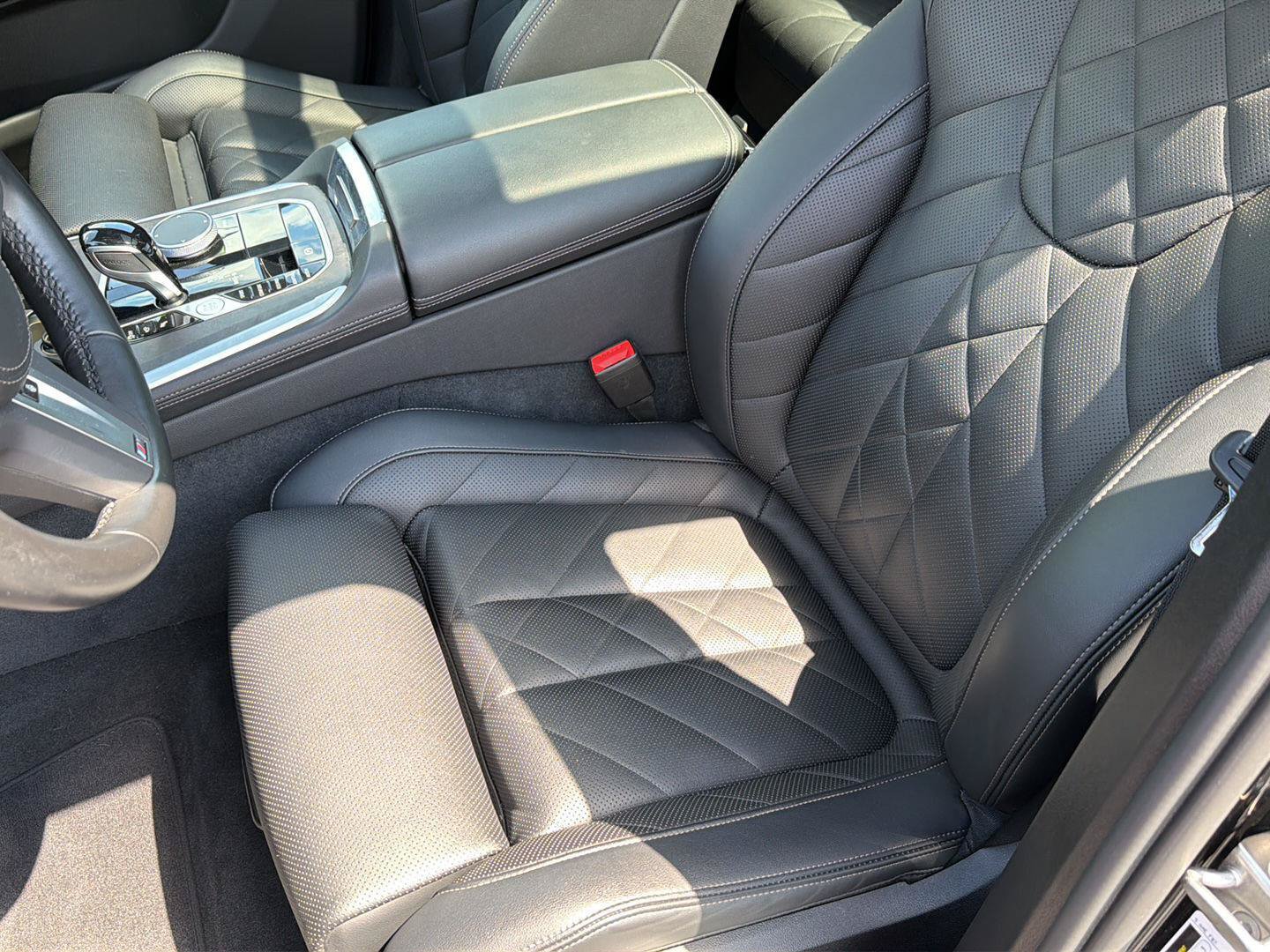 Used 2023 BMW X5 sDrive40i w/ M Sport Package RWD image 30