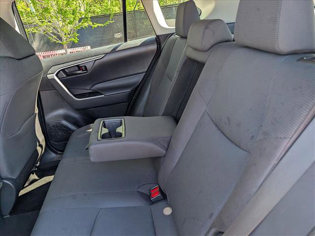 Used 2021 Toyota RAV4 LE image 23