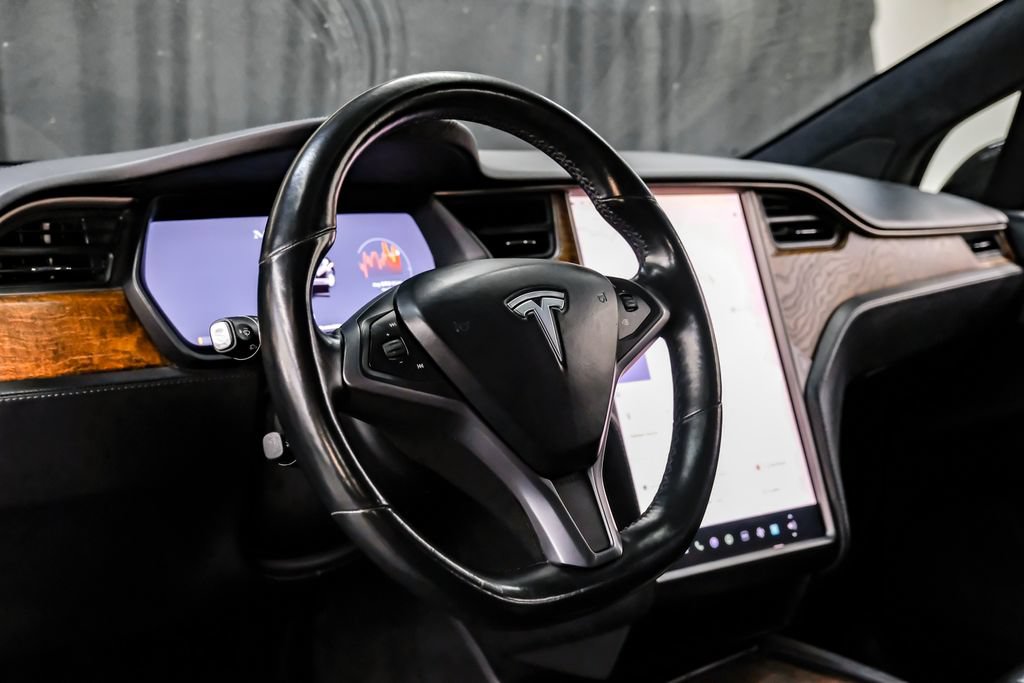 Used 2020 Tesla Model X Long Range AWD/4WD image 25