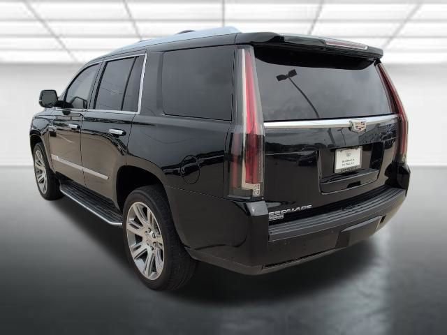 Used 2020 Cadillac Escalade Premium Luxury RWD image 2