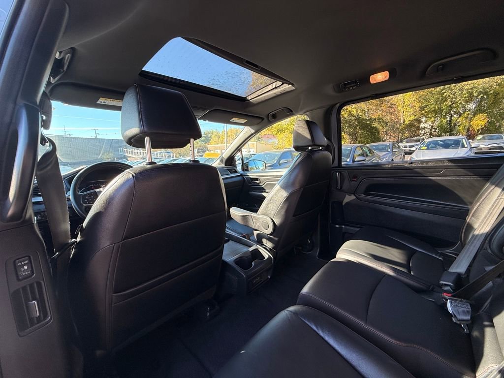 Used 2023 Honda Odyssey Sport image 16