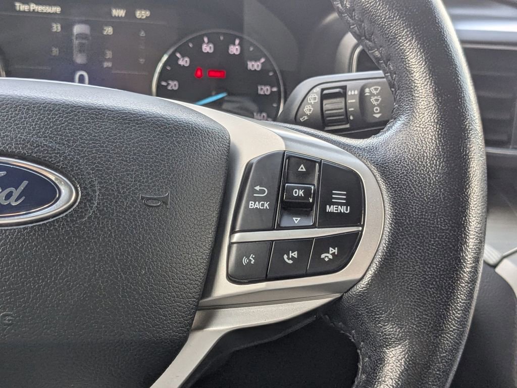 Used 2021 Ford Explorer XLT image 26
