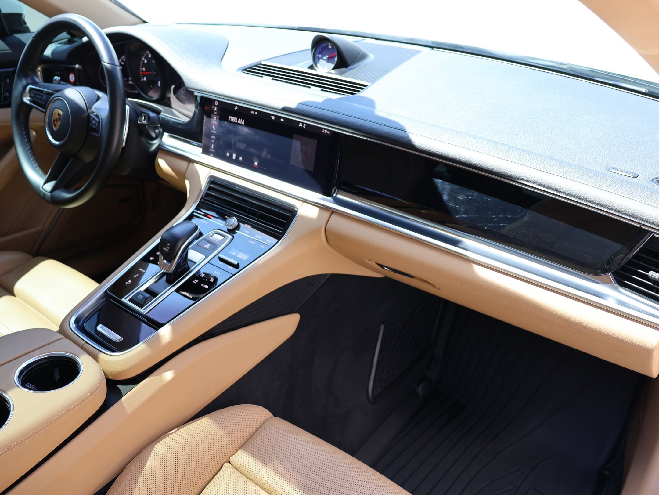 Used 2021 Porsche Panamera 4 image 27