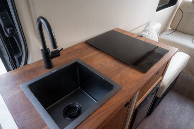 Used 2020 Mercedes-Benz Sprinter 2500 image 15