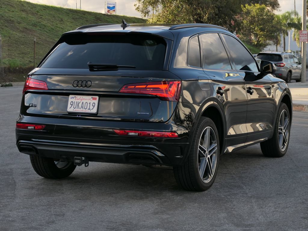 Used 2023 Audi Q5 e Premium Plus w/ Premium Plus Package image 2