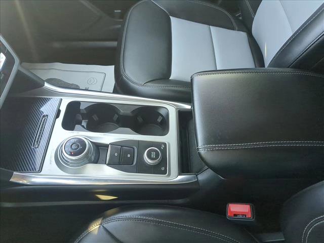 Used 2023 Ford Explorer XLT w/ Equipment Group 202A image 15