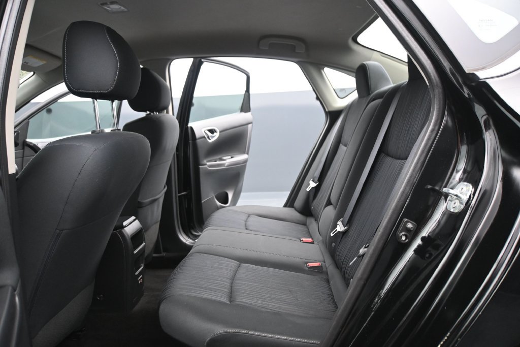 Used 2019 Nissan Sentra SV FWD image 15