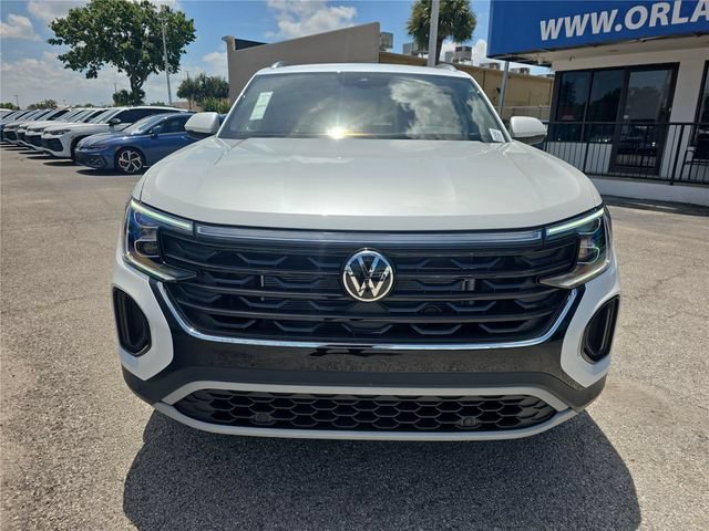 New 2026 Volkswagen Atlas Cross Sport SE FWD image 2