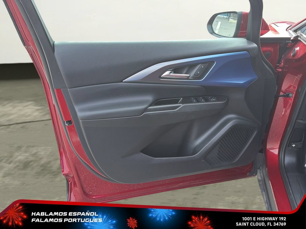 Certified 2025 Chevrolet Equinox EV LT w/ Convenience Package FWD image 10