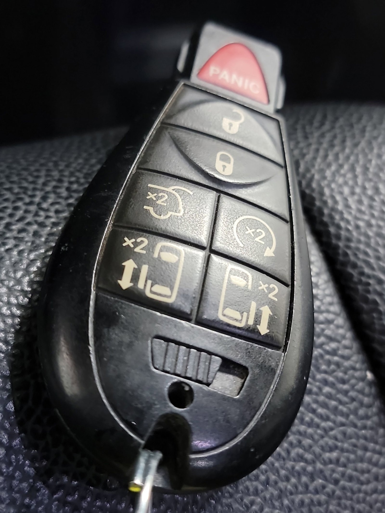 Used 2018 Dodge Grand Caravan GT image 31